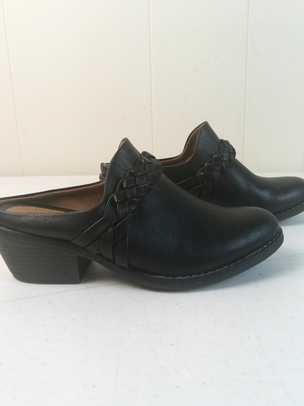 Eurosoft Ailey Women Mule Clog Slip On 6.5 Black Faux Leather Braided Straps